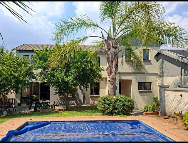 3 BEDROOM HOUSE FOR SALE IN MIDSTREAM ESTATE